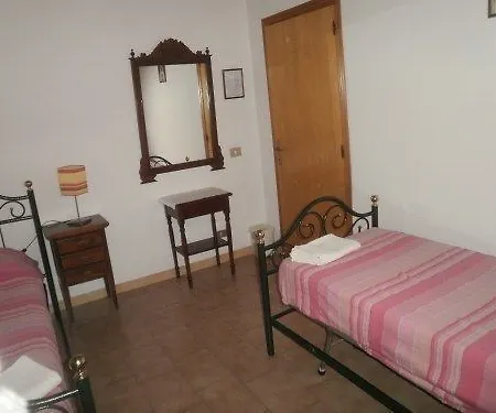 Isabella 3*