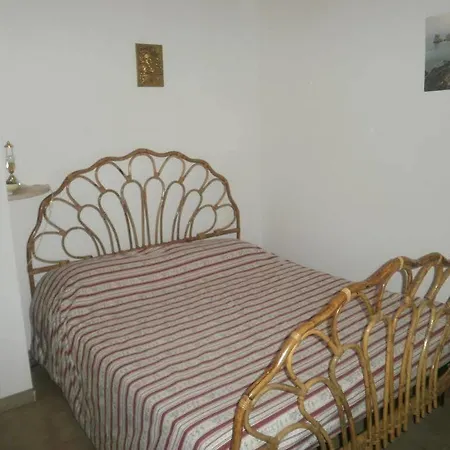 Isabella Bed & Breakfast *