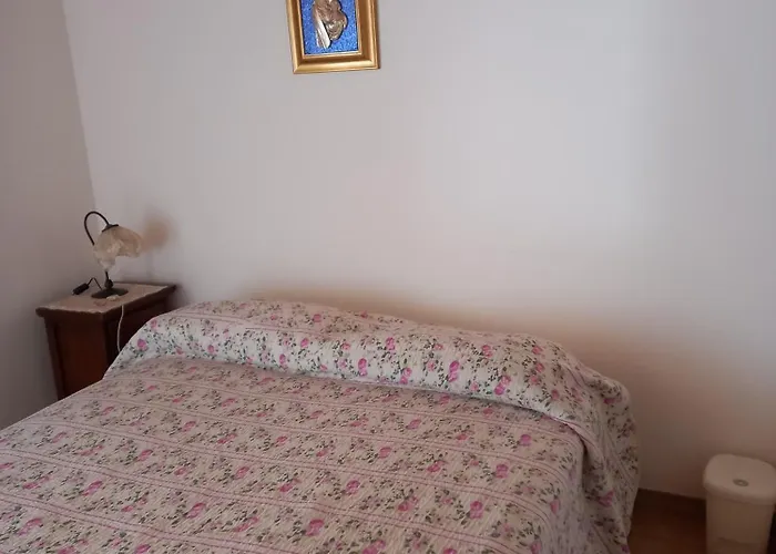 Isabella Bed & Breakfast 3*